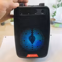 اسپیکر قابل حمل با کیفیت