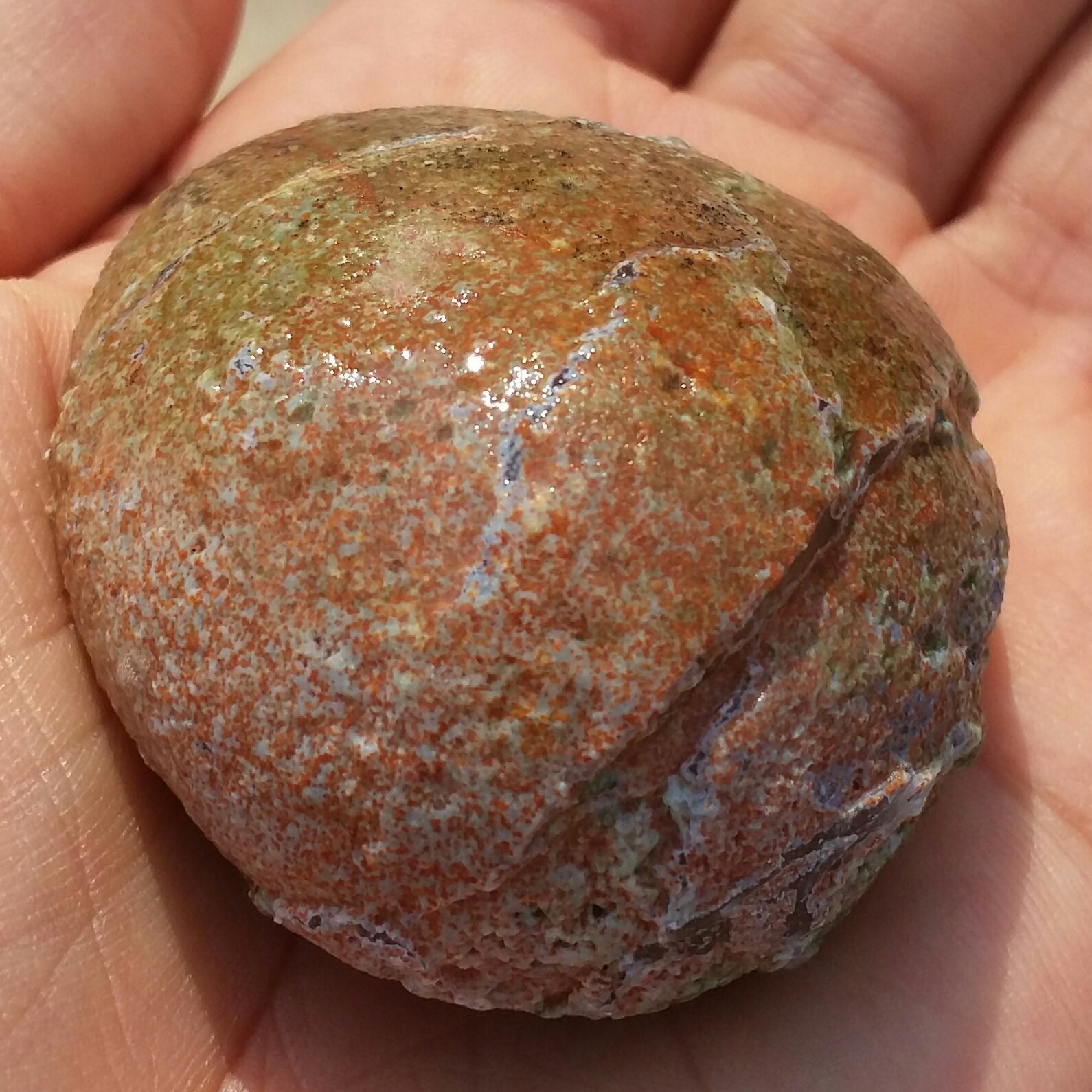 سنگ راف خام عقیق برش نخورده بسیار زیبا 100 در 100 طبیعی سرشار از خواص شاهکار خلقت با قابلیت ساخت چند نگین بینظیر
