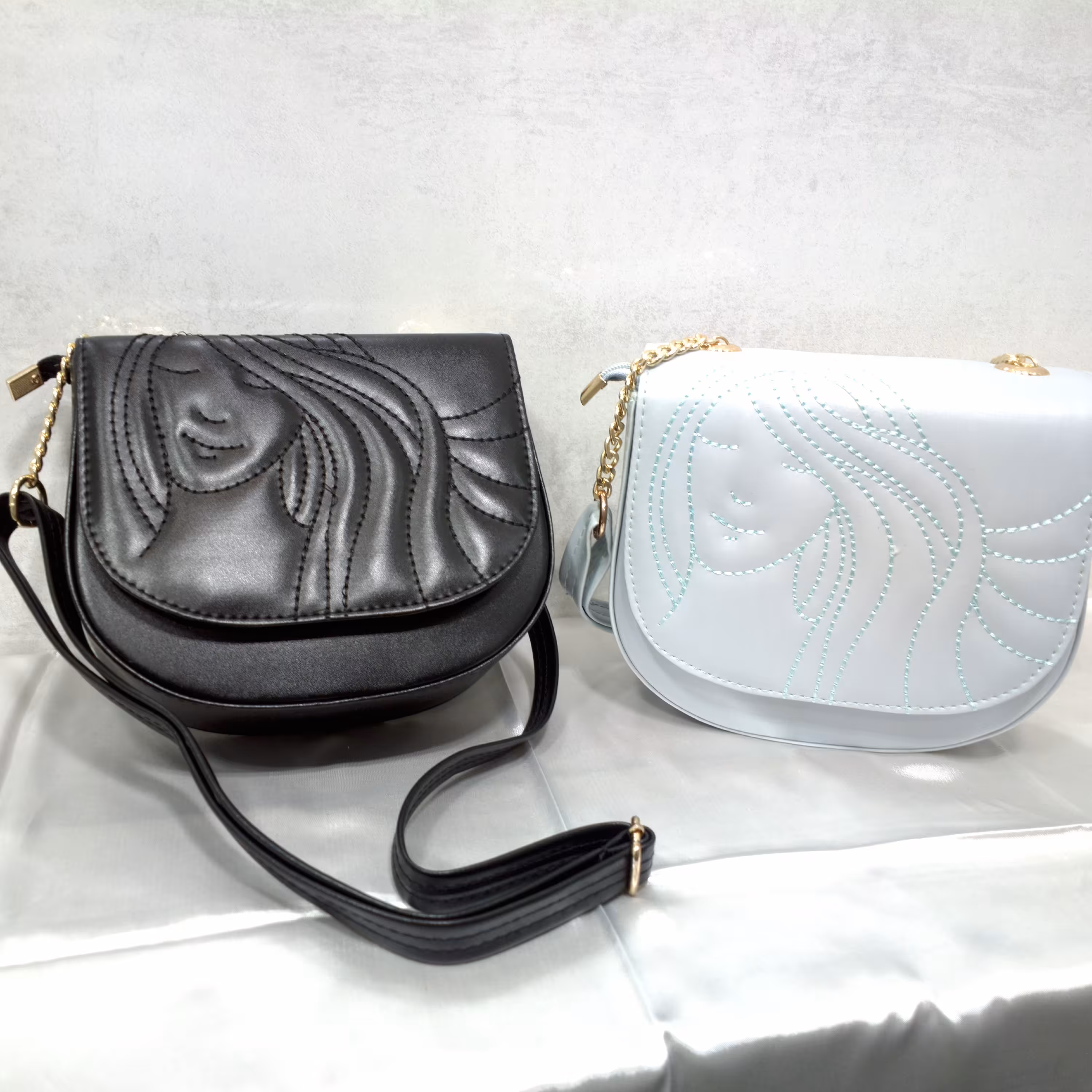 کیف پاسپورتی طرح چهره