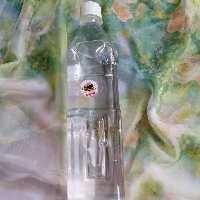 گلاب درجه یک تولید شده در دیگ مسی عالی 