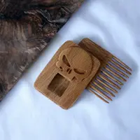 شانه  چوبی دستساز  طرح پانیشر 