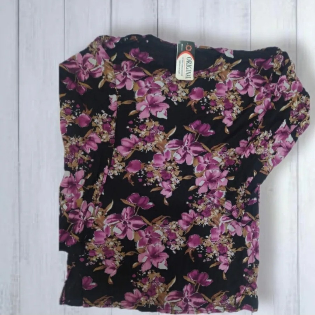 شومیز گل دار  صورتی سایز  سه زیبا 