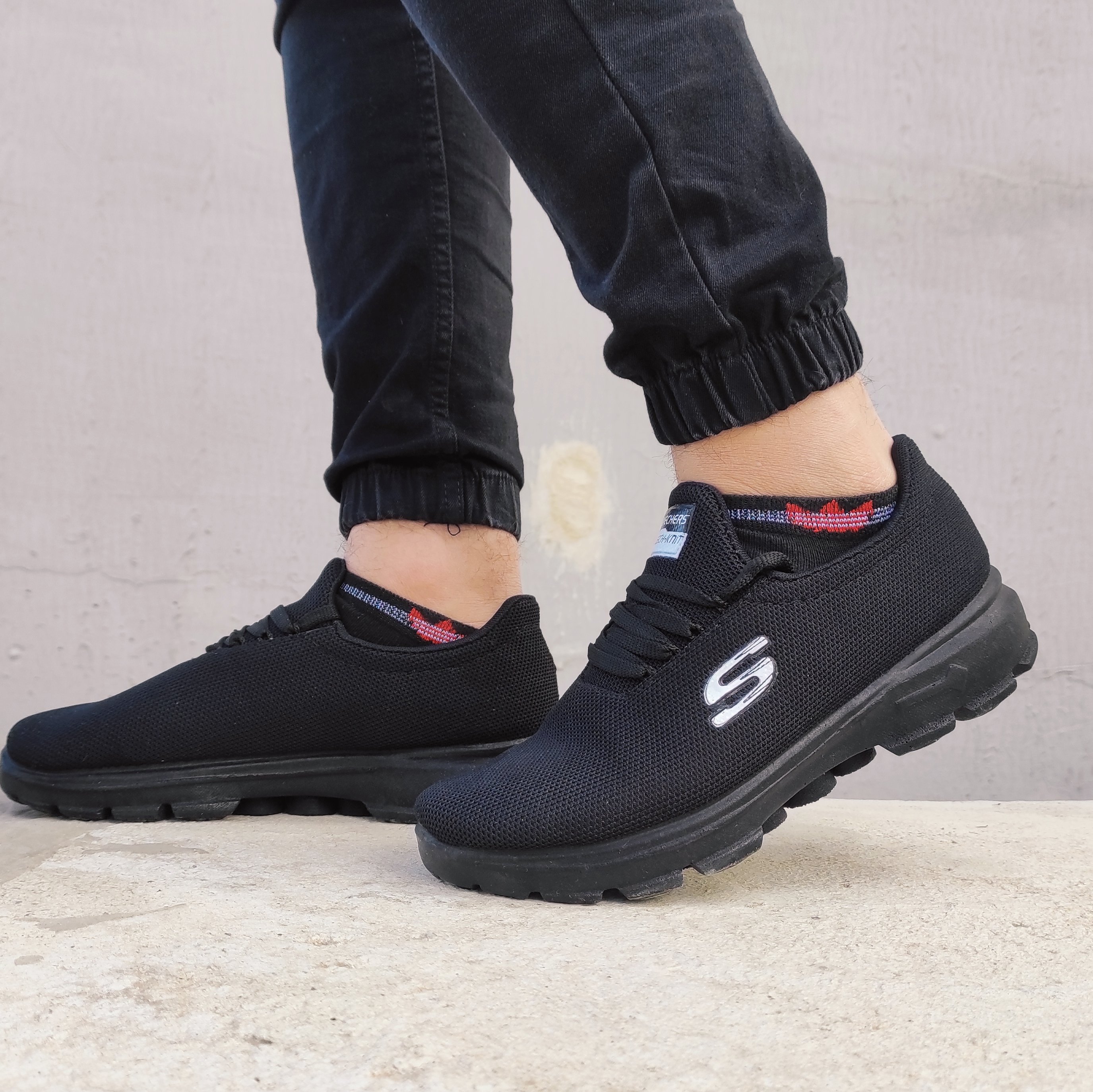 کفش  پیاده روی اسکیچرز پمپی