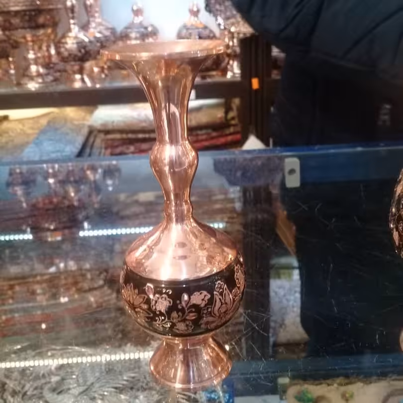 گلدان قلمزنی بر روی فلز مس ارتفاع 13