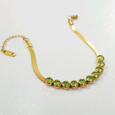 دستبند استیل زنجیر ماری نگین سبز ، کار رنگ ثابت