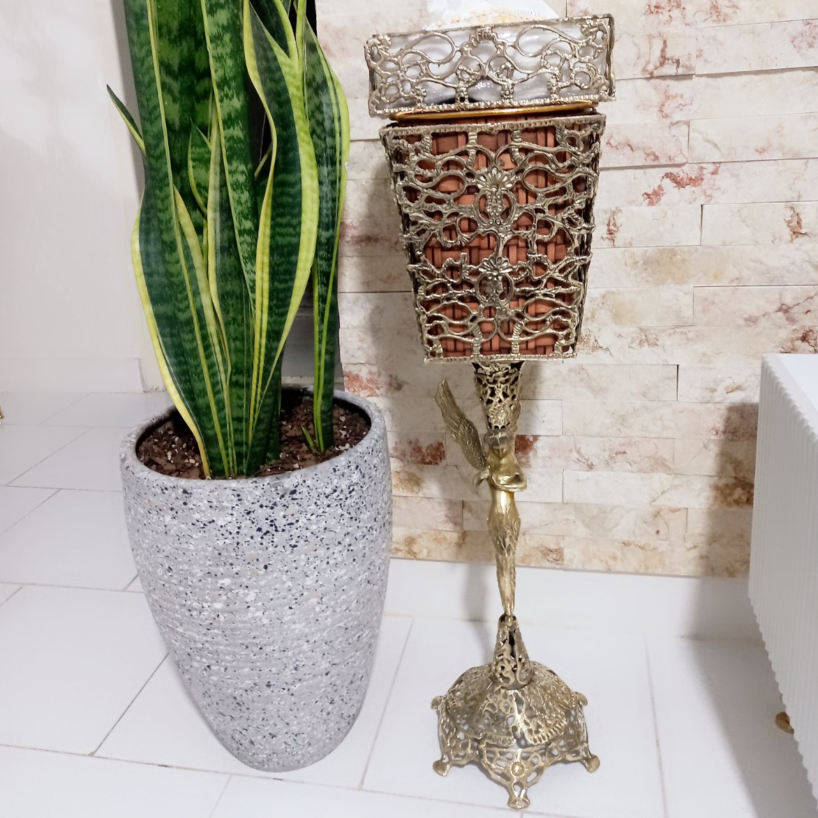 سطل و دستمال مربع فرشته دار برنزی