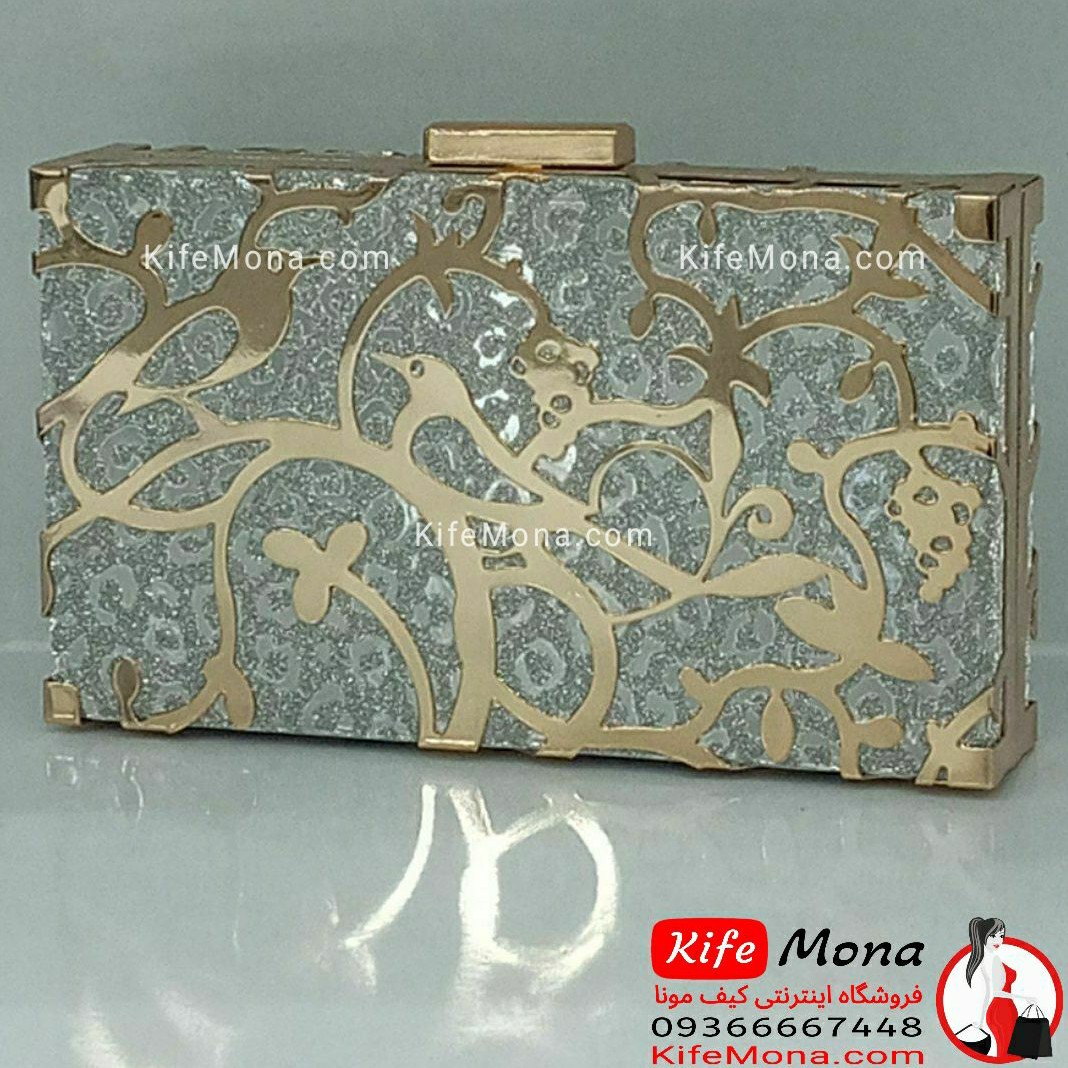 کیف مجلسی دهنه توری زنانه زنجیردار نقره ای
کد 5122
سایز 11در20
قیمت 650