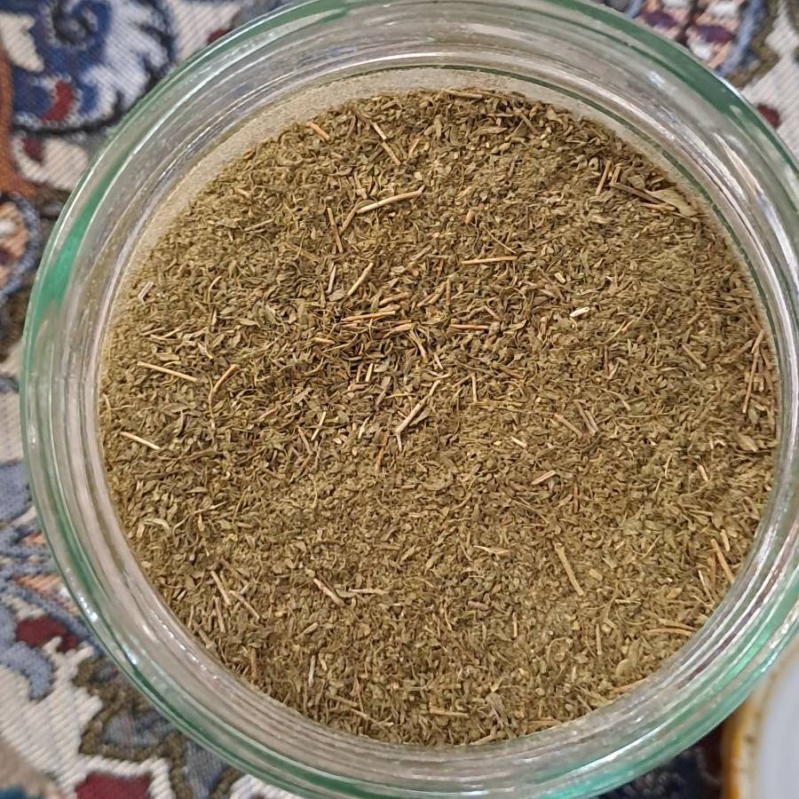 پودر آویشن کوهی ( 1402 ) . ناخالصی نداره. تمیزه. با کیفیت -  تعداد محدود شارژ شده و تموم بشه میشه برای سال بعد