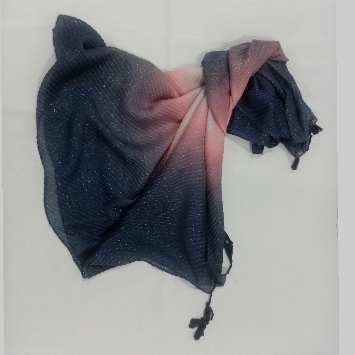 شال نخی پلیسه  لمه شاین دار وارداتی کد 8