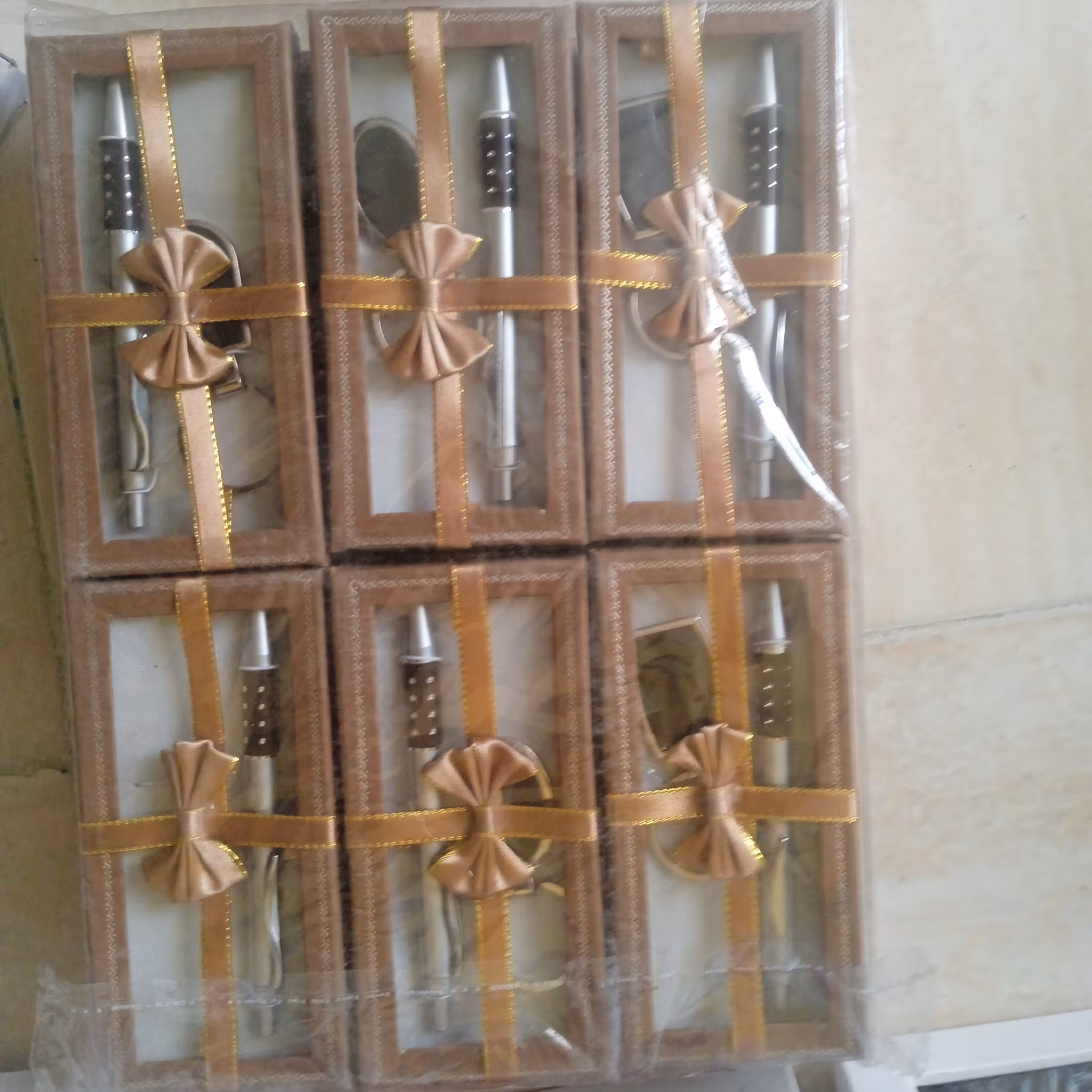 ست دست کلید و خودکار  مخصوص کادویی ومناسب