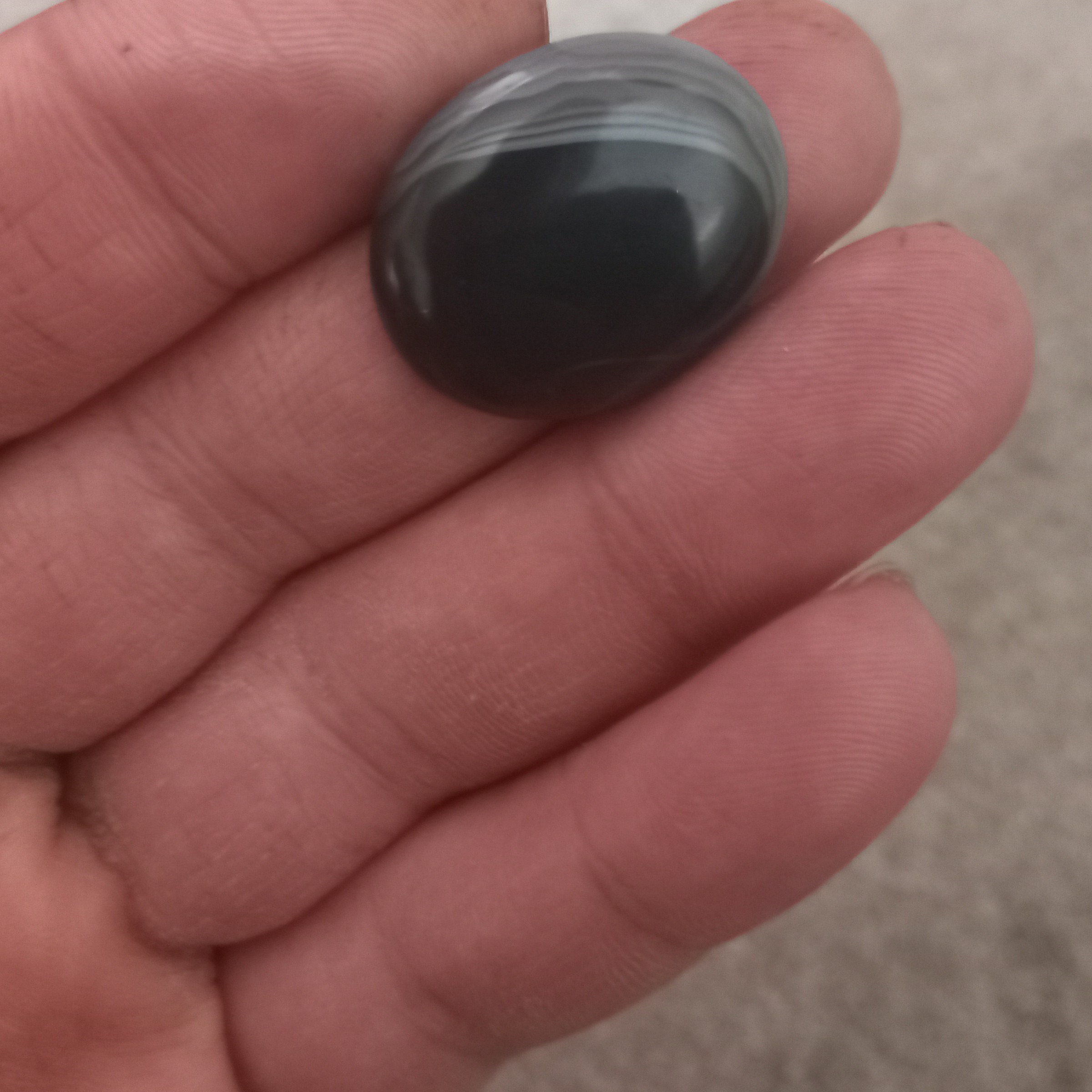 عقیق ابر  و باد درشت