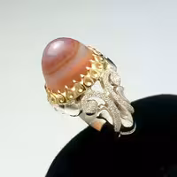 انگشتر عقیق سه پوست سوسنی طبیعی دست تراش، رکاب دستسار