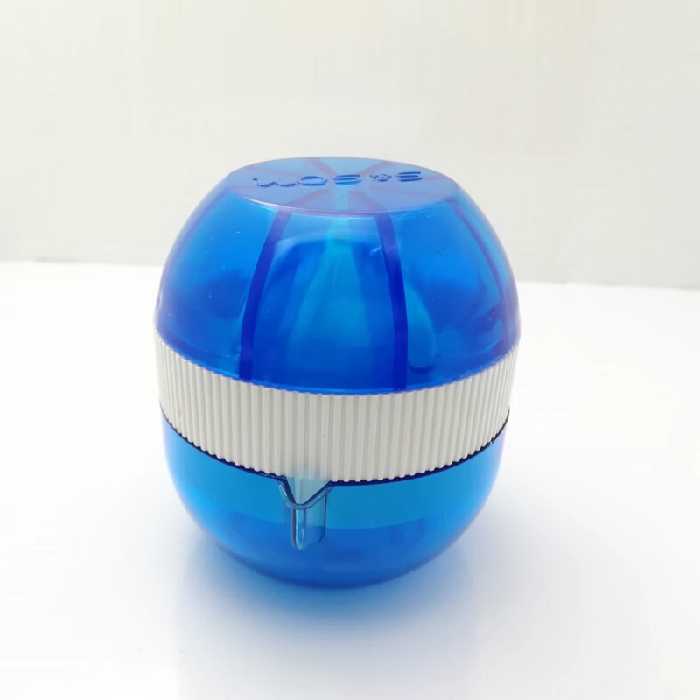 آب میوه گیری دستی کوچیک همراه رنگ آبی