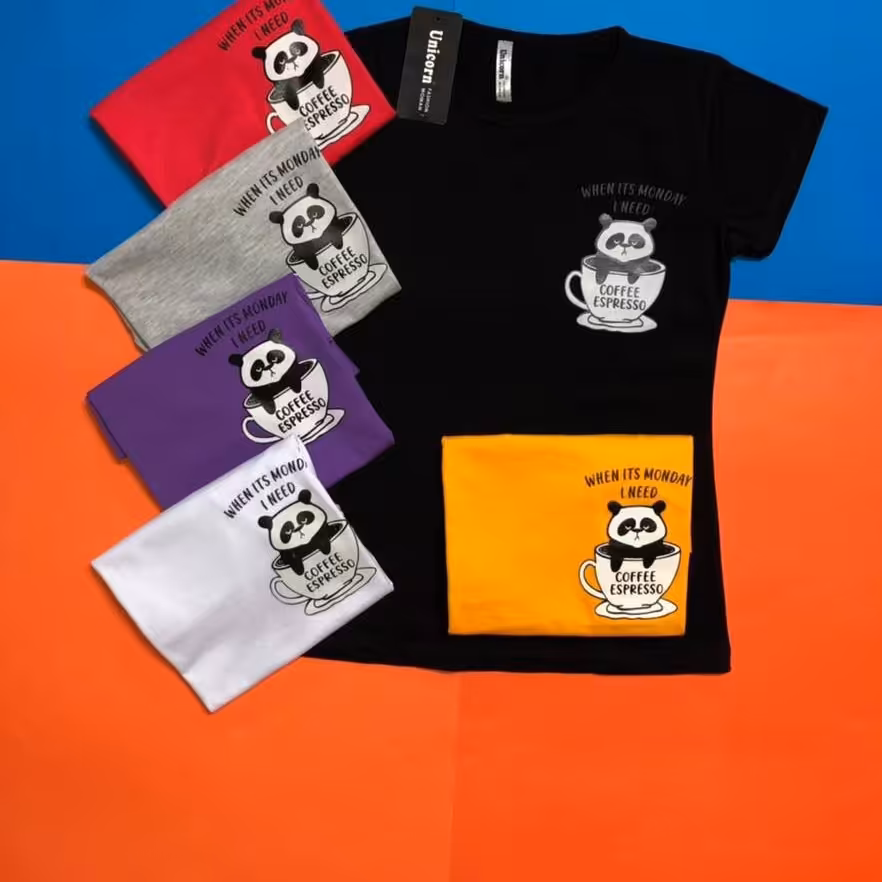 تیشرت نخ پنبه طرح پاندای فنجانی