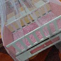 گهواره چوبی(تخت خوابی)صورتی