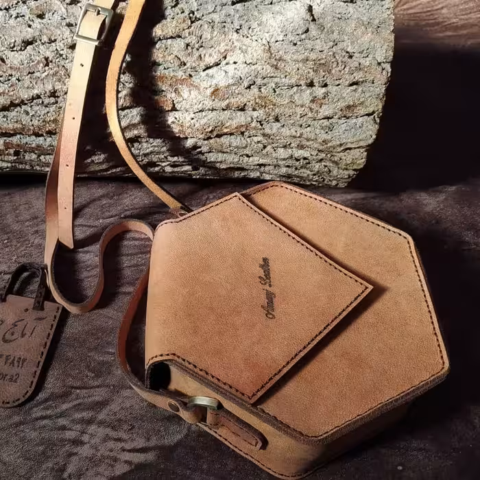 کیف دوشی دخترانه  چرم طبیعی دست دوز 