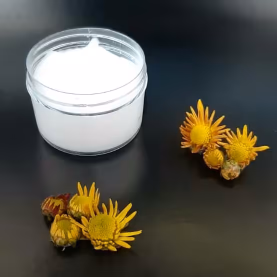 کرم گیاهی  بابونه زیبارو 