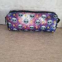 جامدادی آلین با کیفیت عالی و قیمت مناسب همراه با اشانتیون مناسب برای هدیه دادن وکادو تولد 