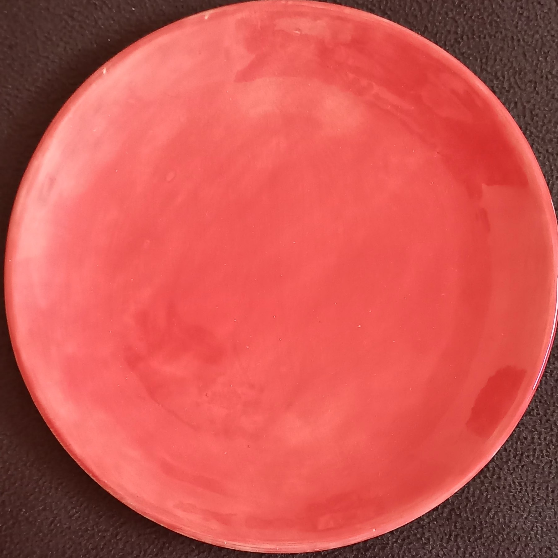 پیش دستی 20 سانتی سرامیکی  رنگ قرمز لعابکاری شده پخته شده با دمای مناسب