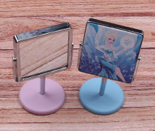 آینه پایه دار