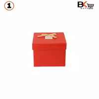 باکس کادویی مربعی پاپیون دار قرمز سایز متوسط سایز 1 کد 48