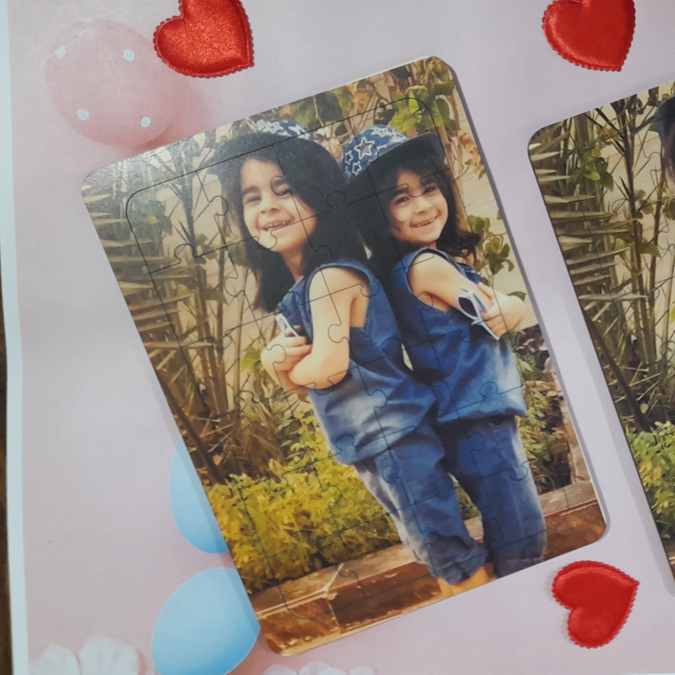 پازل چوبی  با چاپ عکس دلخواهتون سایز 20در 30سانتیمتر(مستطیل).تیکه ها چوبی هست 