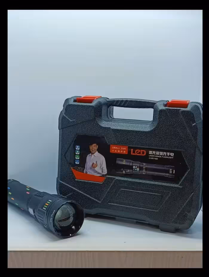 چراغ قوه شارژی حرفه ای SMALL SUN مدل T60