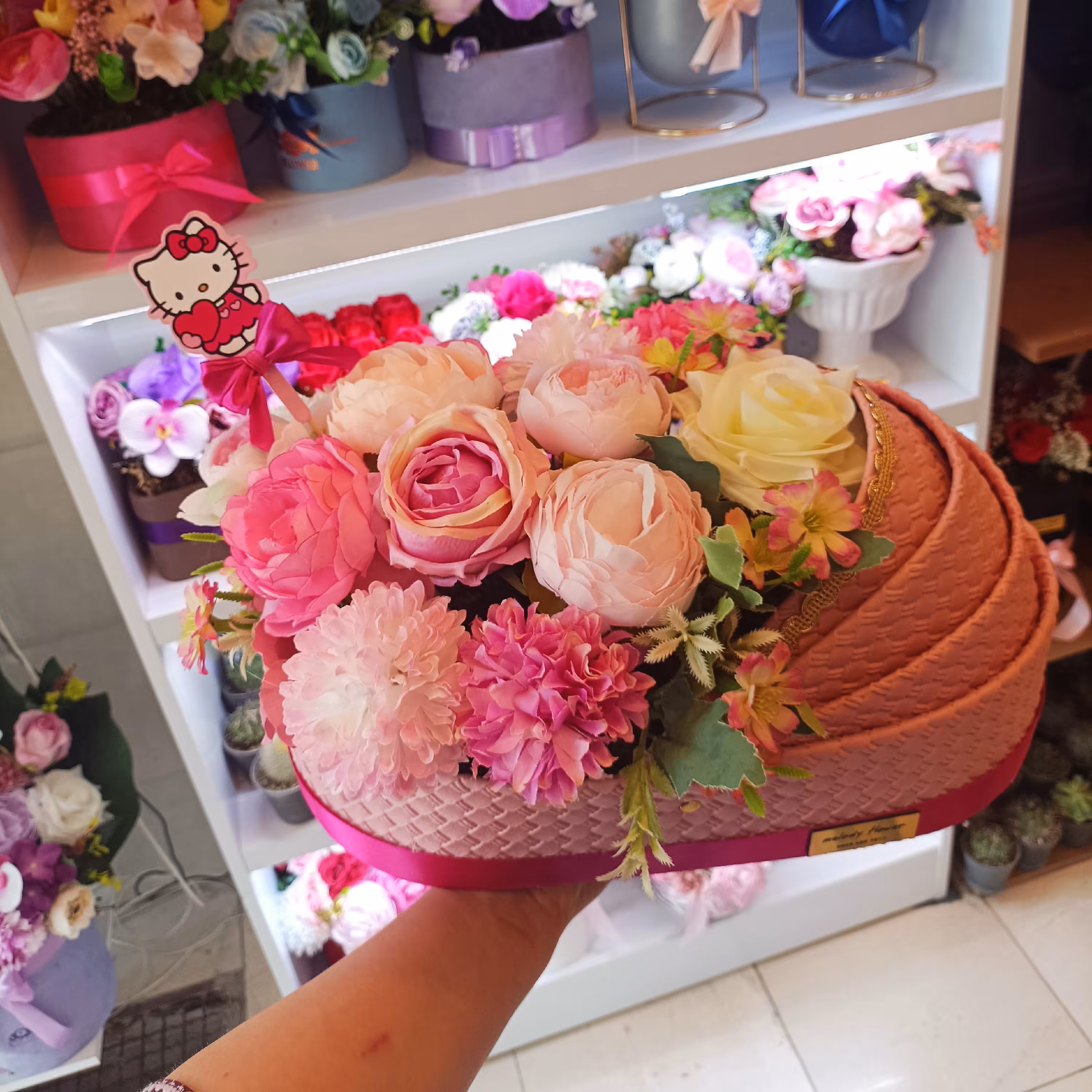 باکس گهواره گل مصنوعی زیبا 