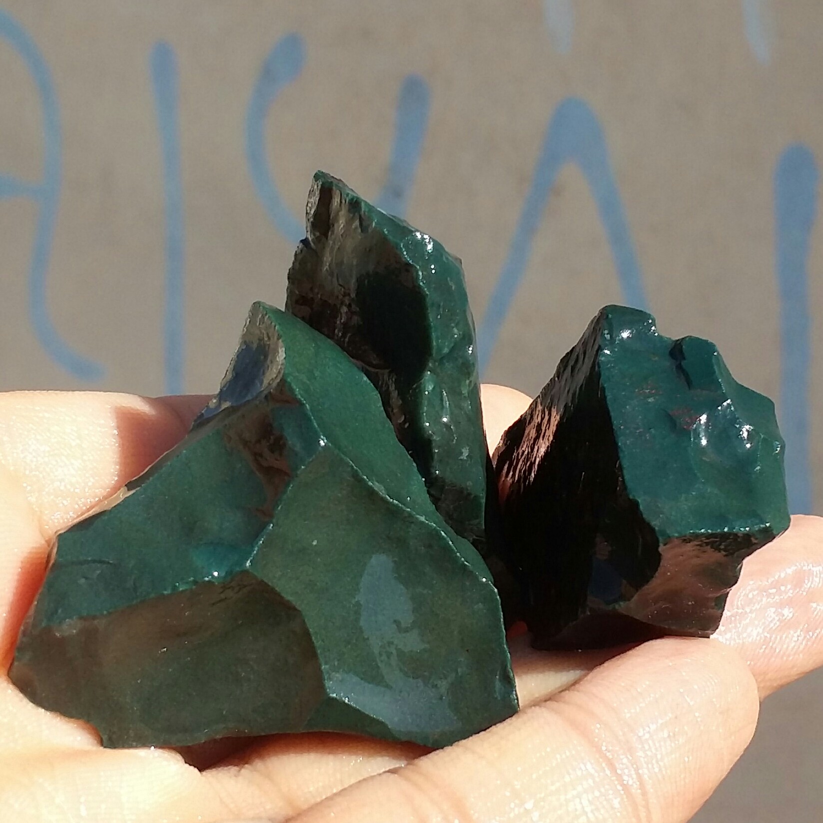 پک 3 عددی سنگ راف حبه جاسپر  سبز  100 در 100 طبیعی خاص بی نظیر
تصویر از چند طرف نمونه
کد11011