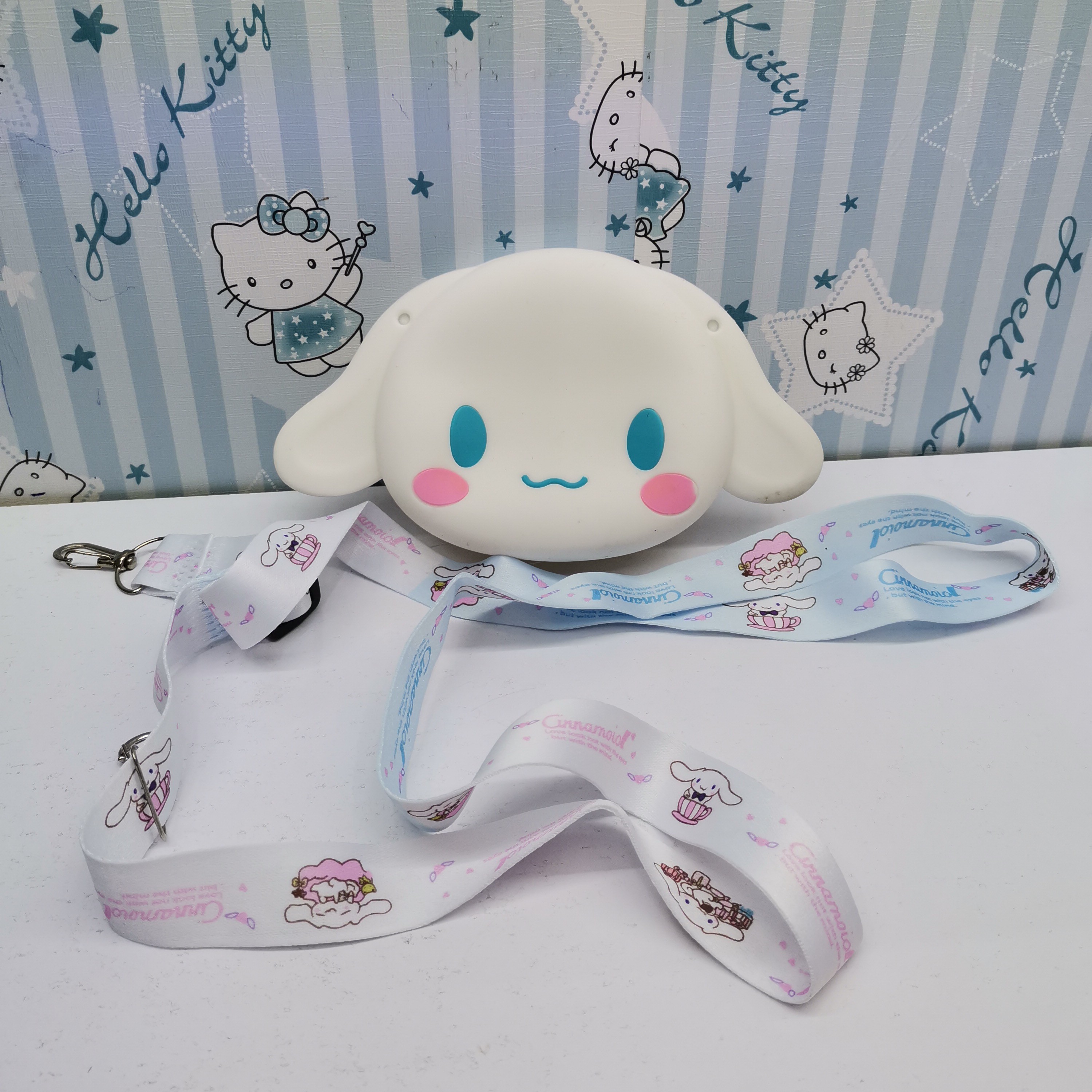 کیف سیلیکونی فانتزی بنددار طرح شخصیت انیمیشن cinnamoioll