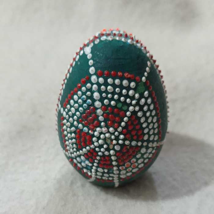 تخم مرغ تزیینی هفت سین نقطه کوبی شده 