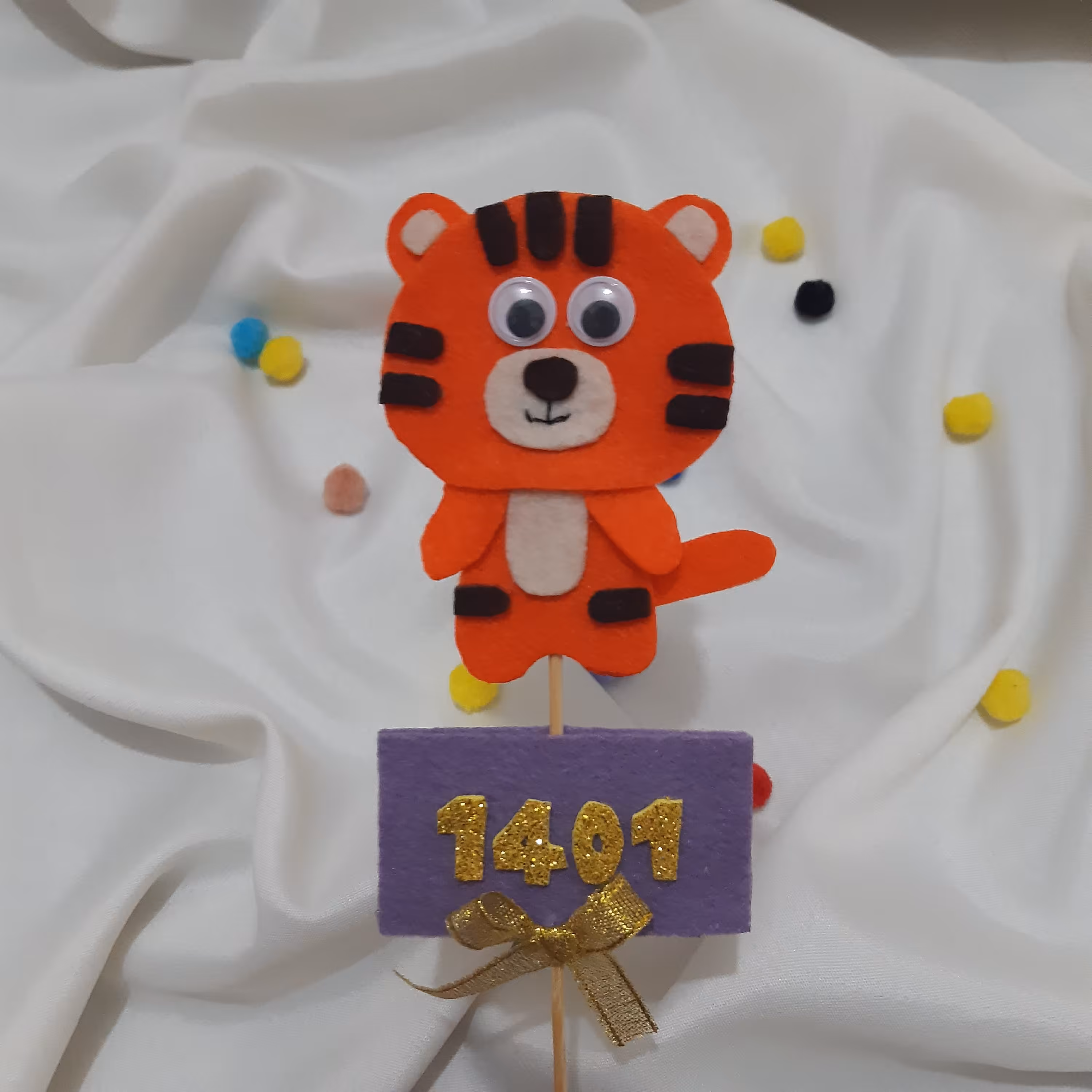 گیفت عیدی با نماد ببر 1401 پک 5 تایی