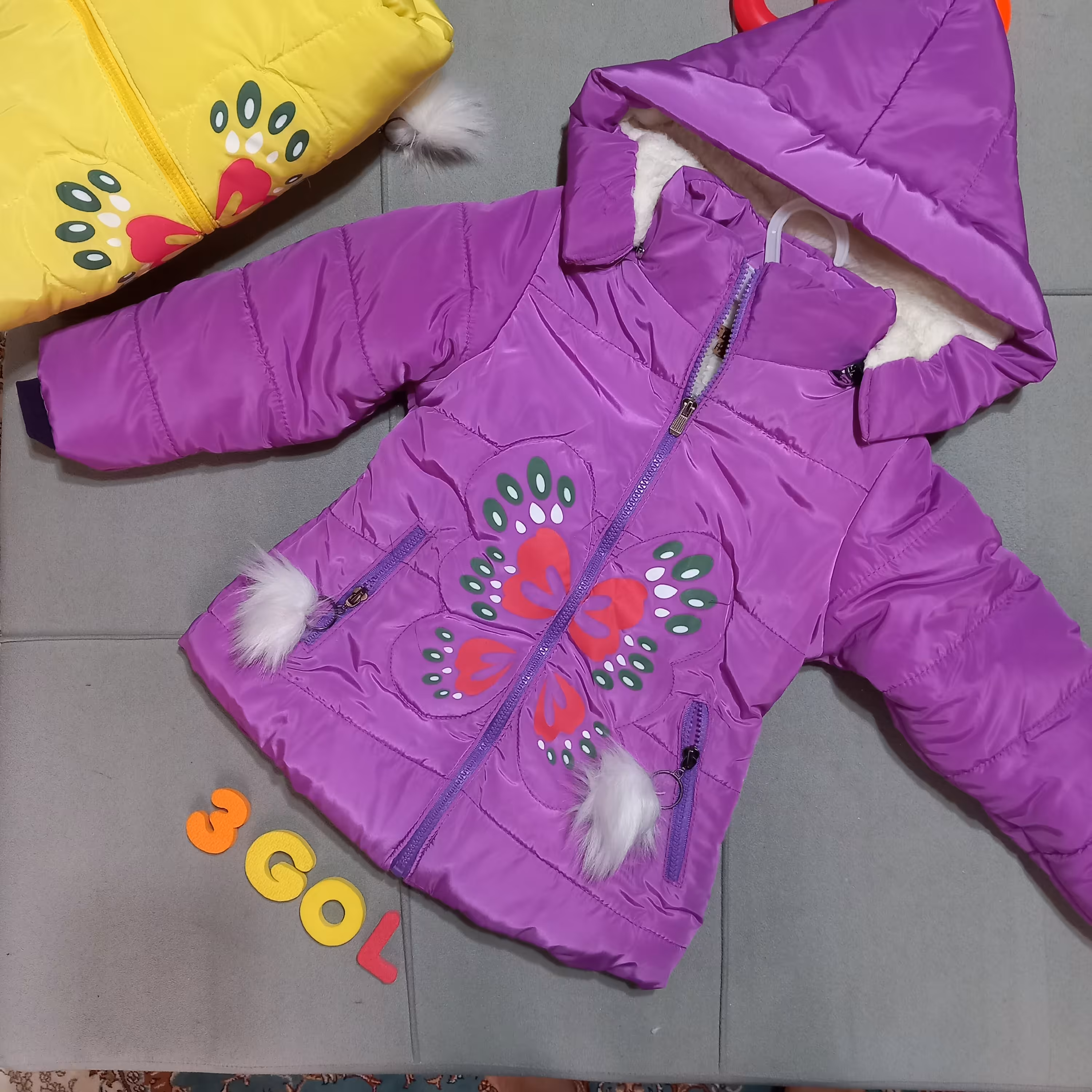 کاپشن دخترانه سایز 45 50 55  کاپشن بچگانه گرم و ضخیم کاپشن پروانه ای کاپشن ارزان  کاپشن دخترانه زرد بنفش فیروزه ای حراج