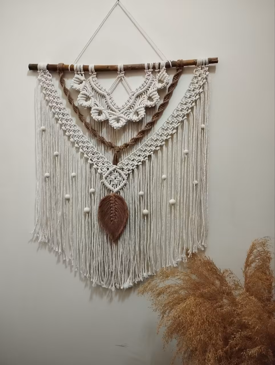 دیوارکوب مکرومه مهره دار طرح برگ