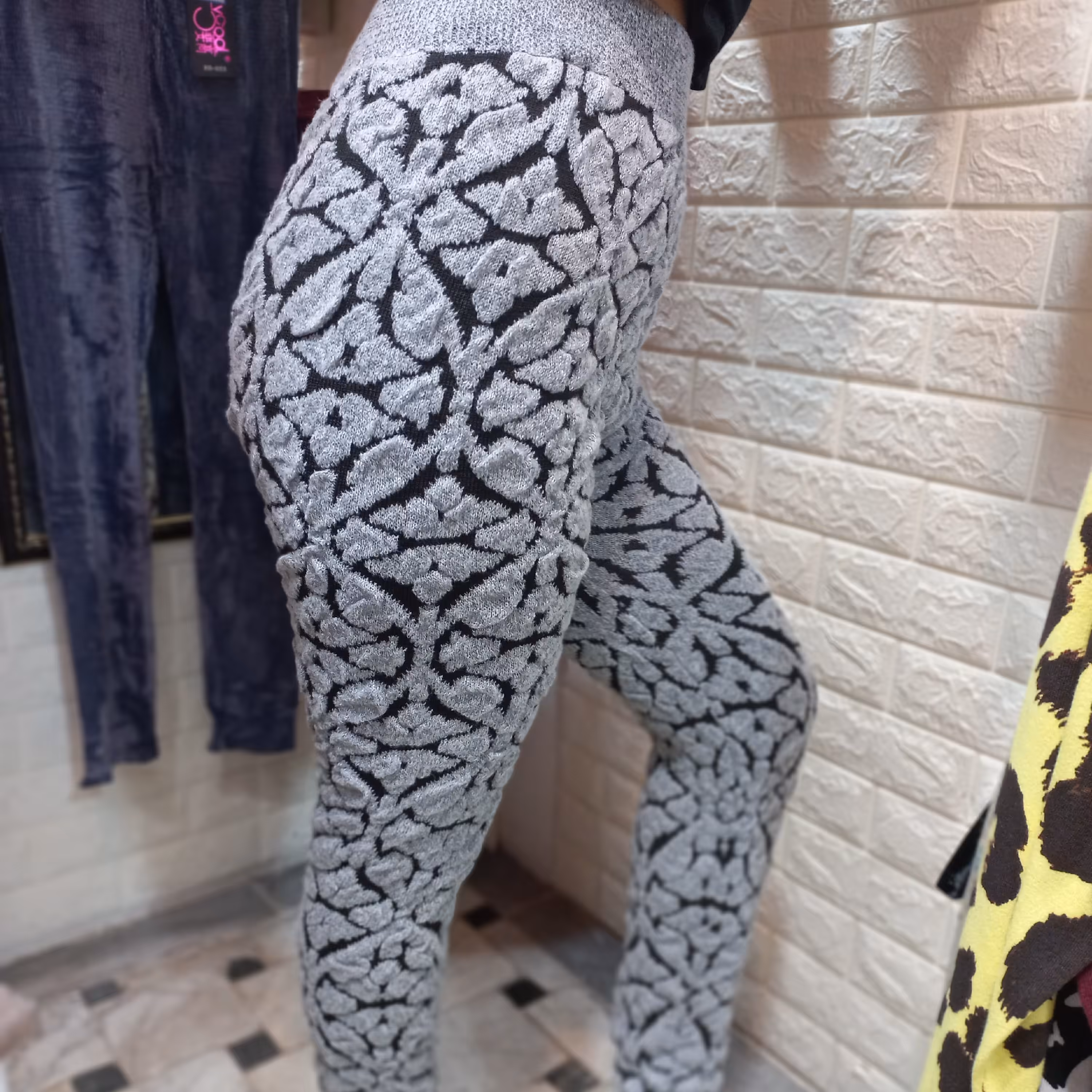 شلوار بافت زنانه سه بعدی