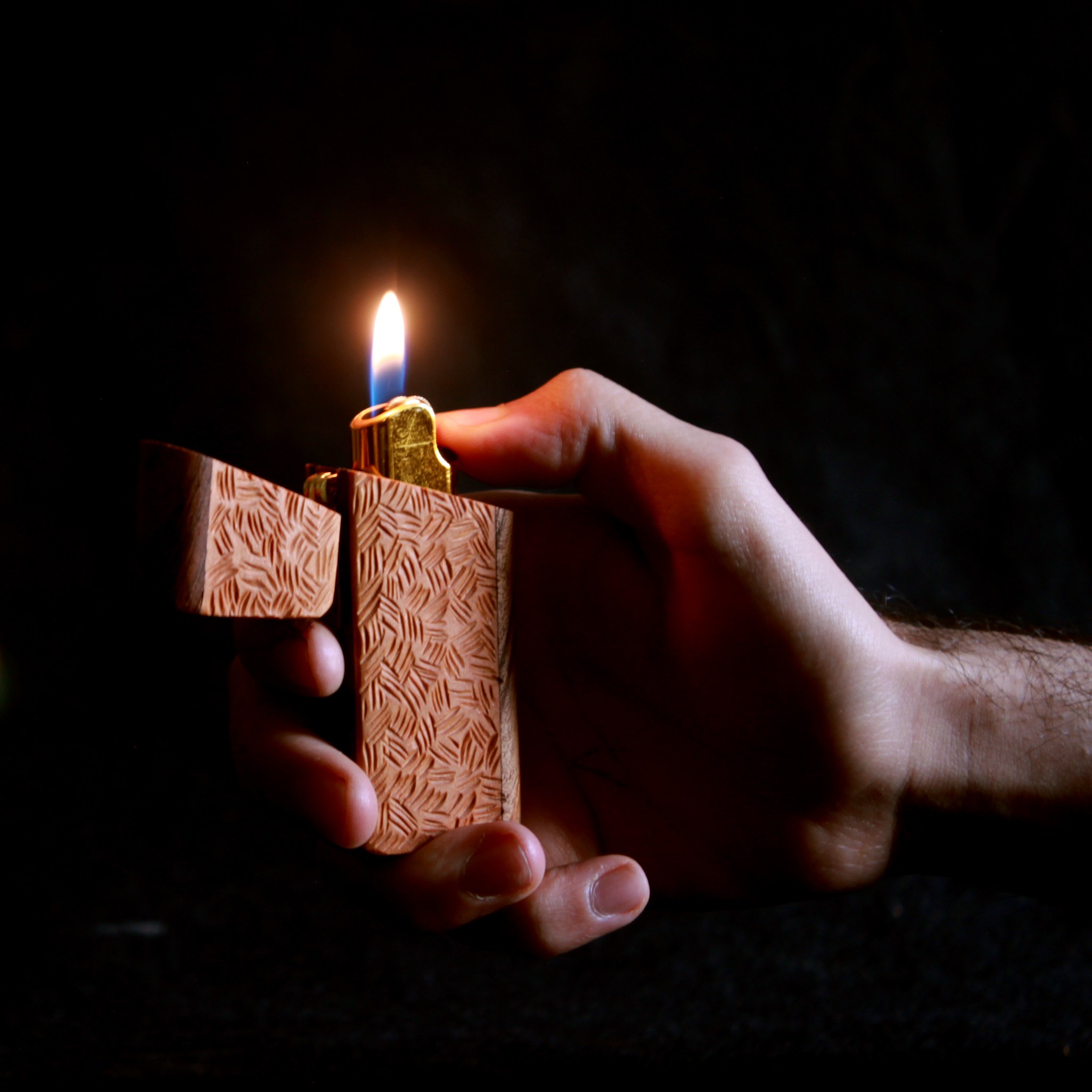 فندک  چوبی طرح  آجدار