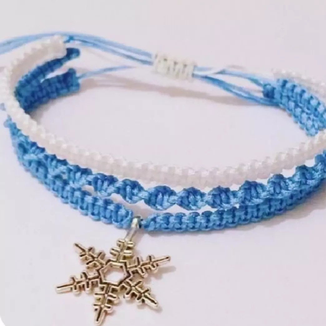 دستبند گره کشوئی با پلاک