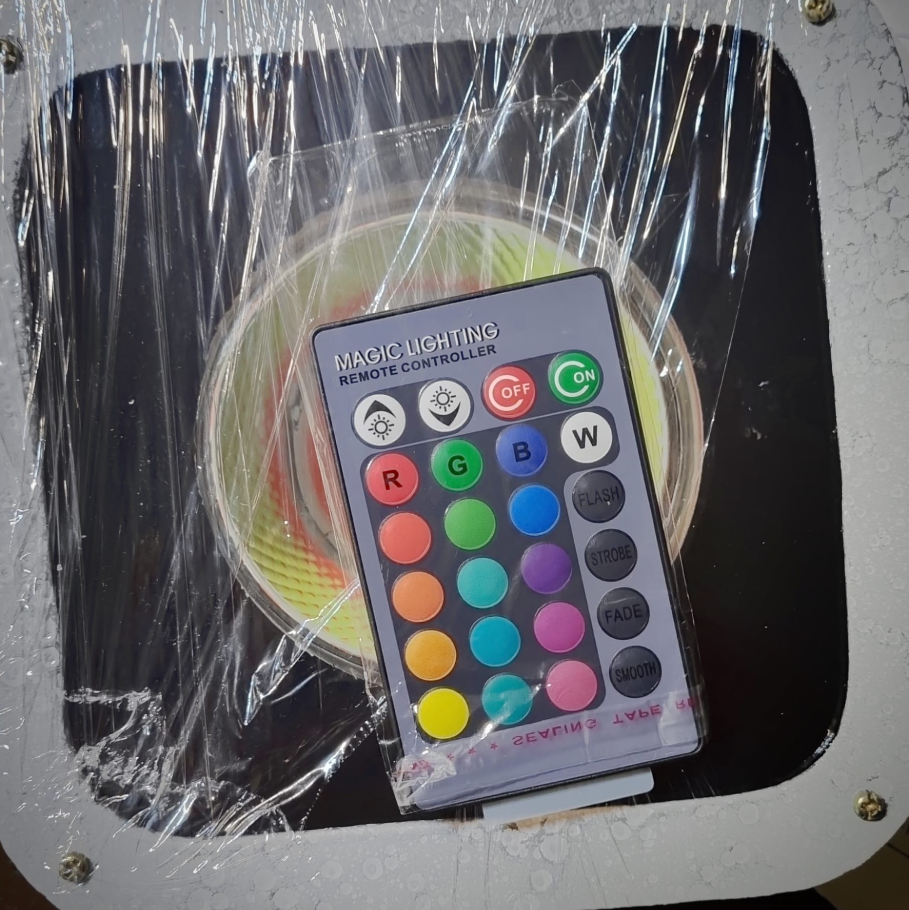 پرژکتور ریموت دار مولتی کالر RGB تولید محتوا باغ ویلا تابلو جلب توجه