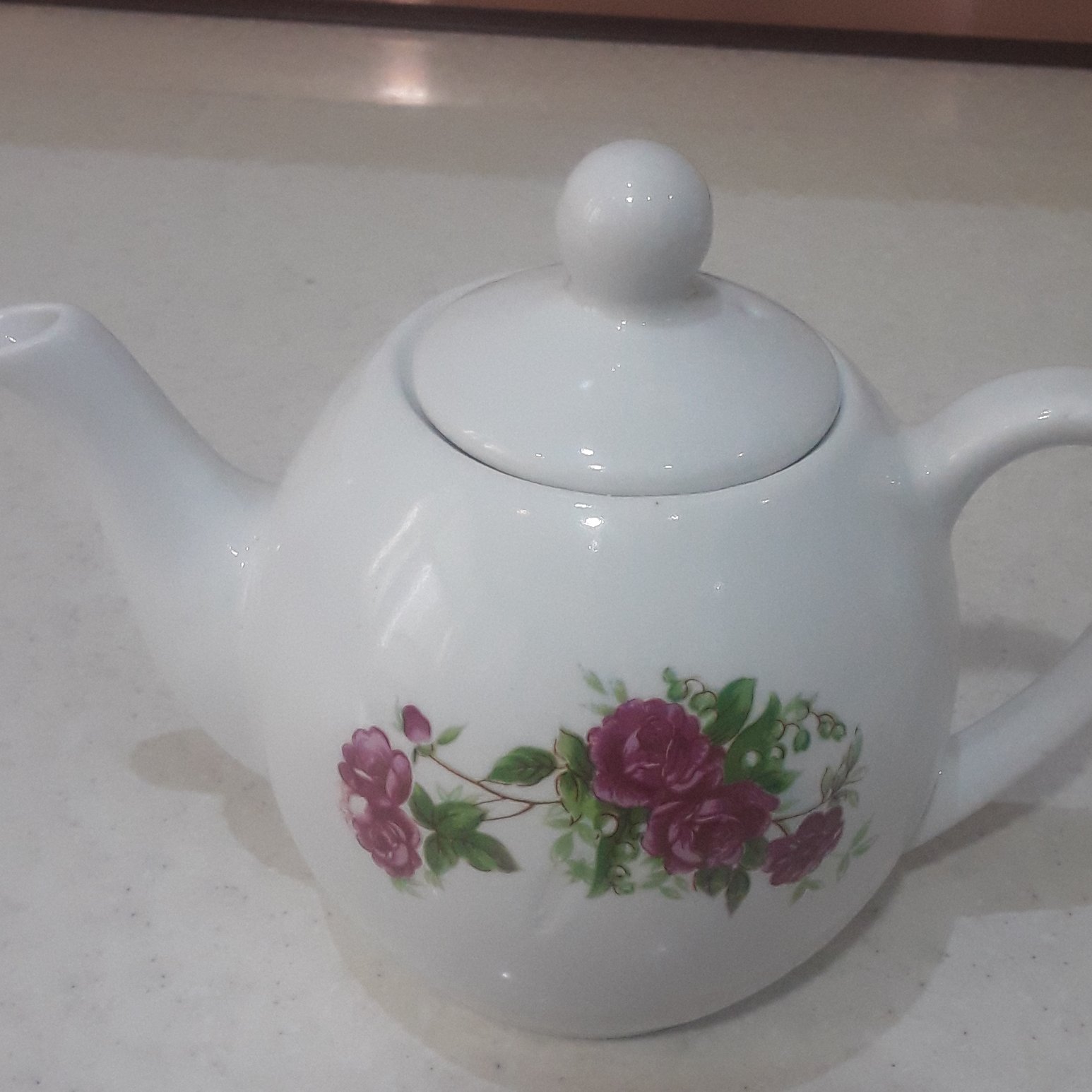 قوری گل سرخی بزرگ