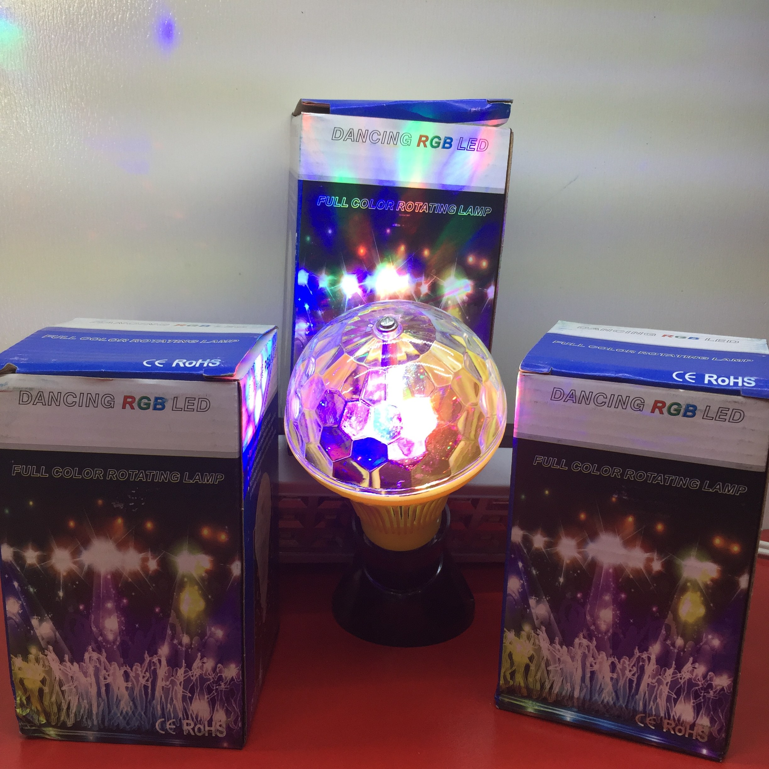 لامپ دیسکو  یا رقص نور مناسب اتاق بچه و تولد