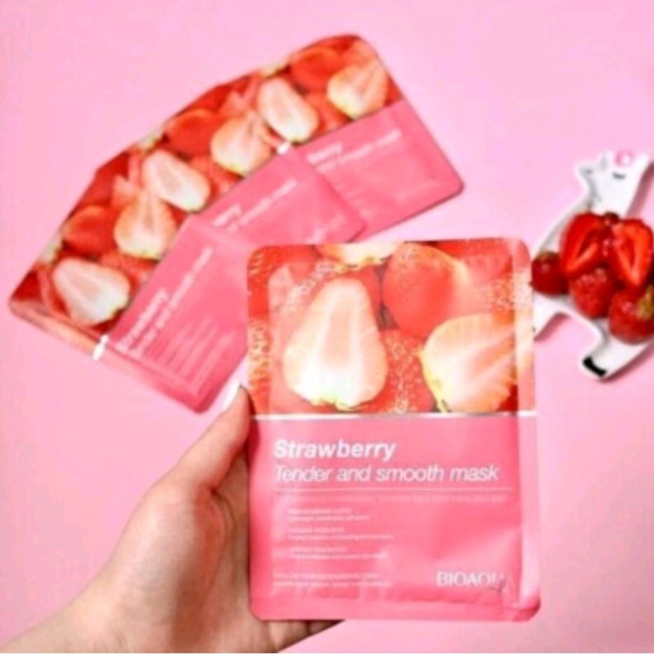 ماسک صورت ورقه ای توت فرنگی 