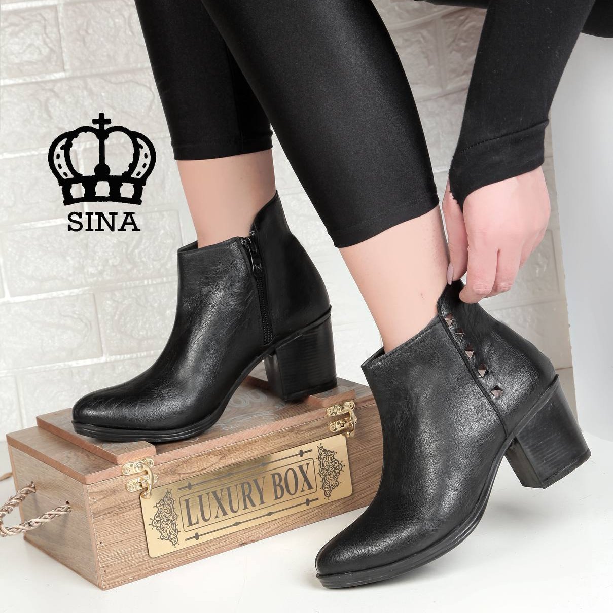 نیم بوت زنانه با کیفیت فوق العاده و بسیار شیک و خوشپا 