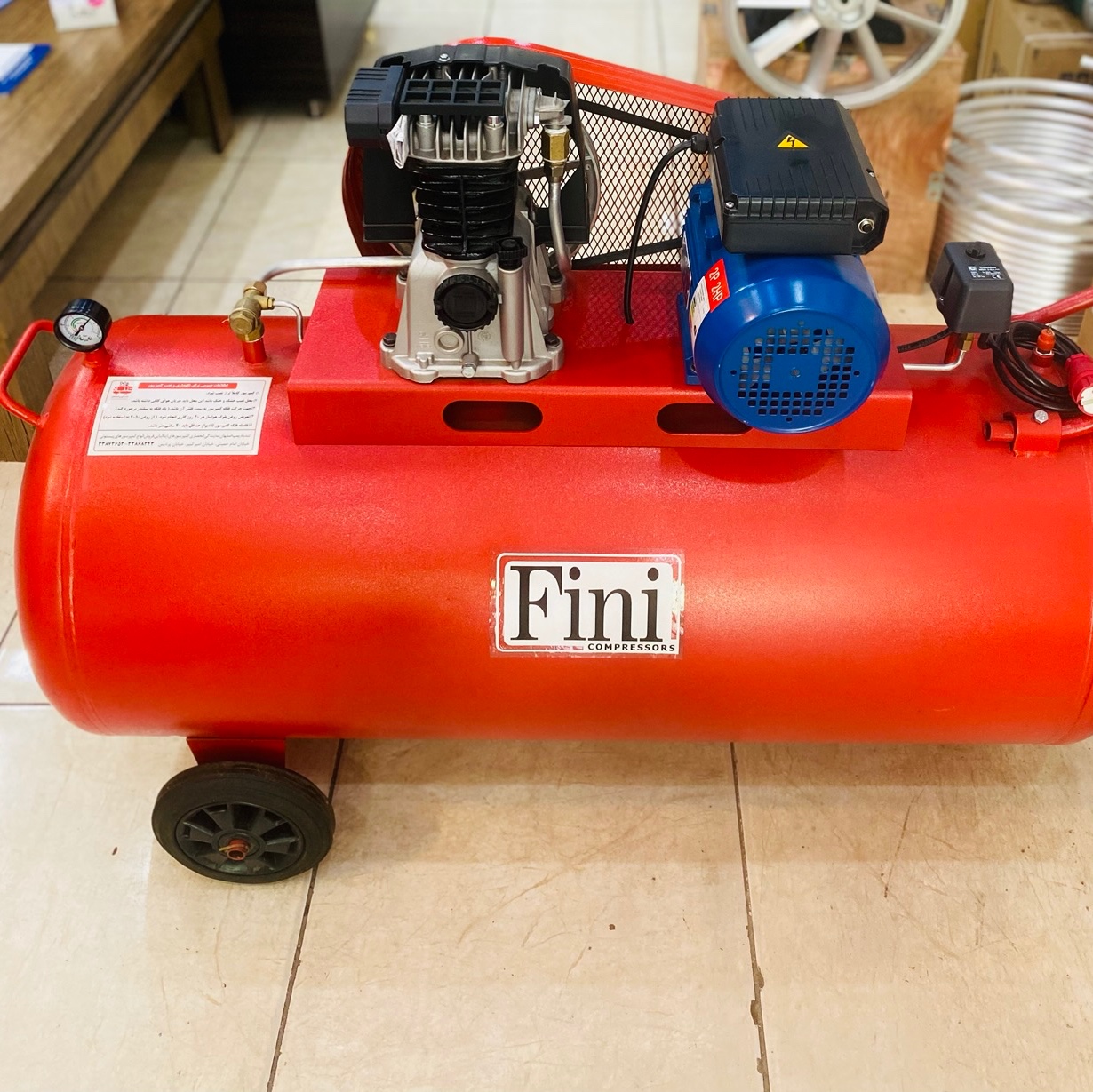کمپرسور  باد 250 لیتری با هواساز ایتالیایی