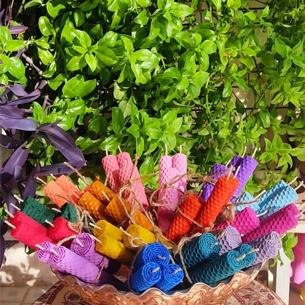 پک سه عددی شمع های موم عسل جذاب  در رنگ‌بندی متنوع  هدیه ای همراه با انرژی مثبت 
