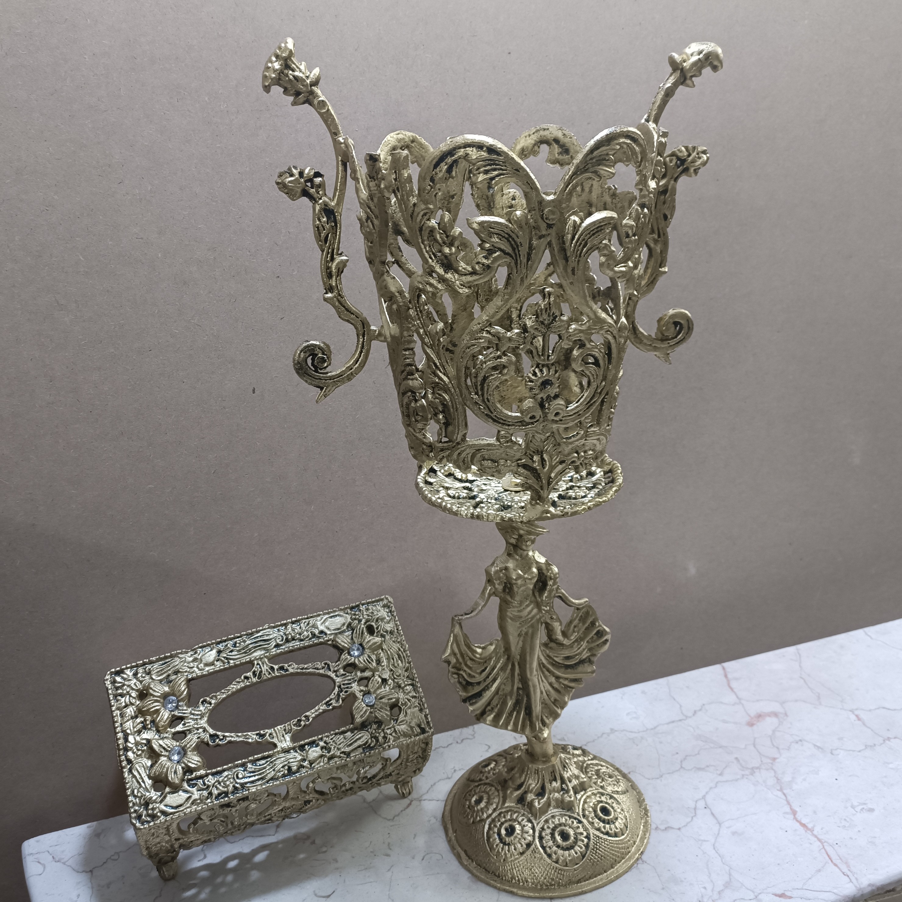 سطل و دستمال پایه کوتاه