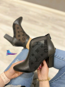 مجلسی زنانه پاشنه دار