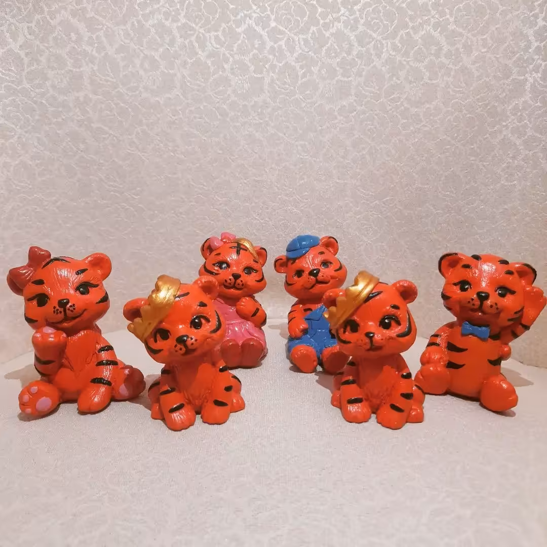 مجسمه ببر نماد سال 1401 مناسب سفره هفت سین دکور کودک تزیینی ببر سال نو کرج دکوری