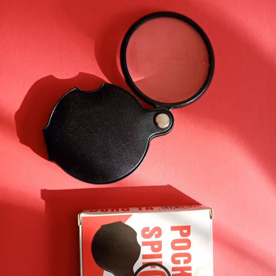  ذره بین تاشو