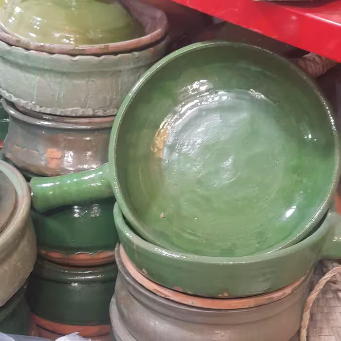 تابه سفالی دسته دار (پسکرایه)