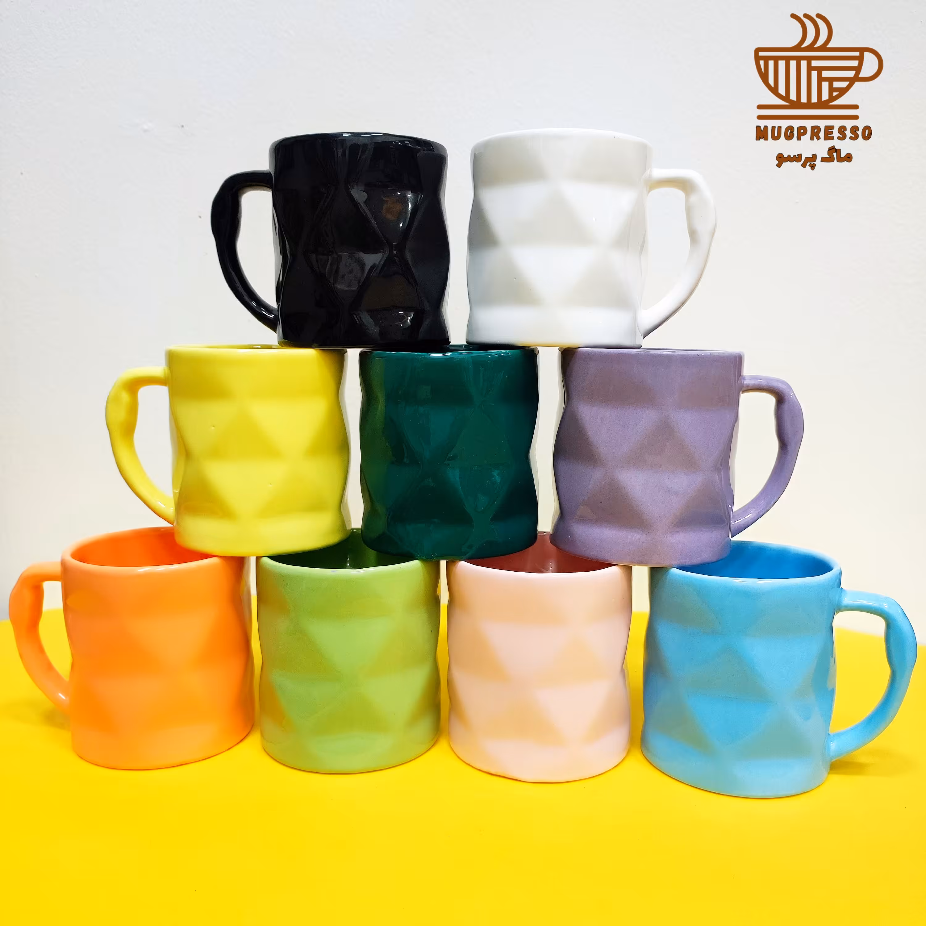 ماگ سرامیکی با طرح لوزی